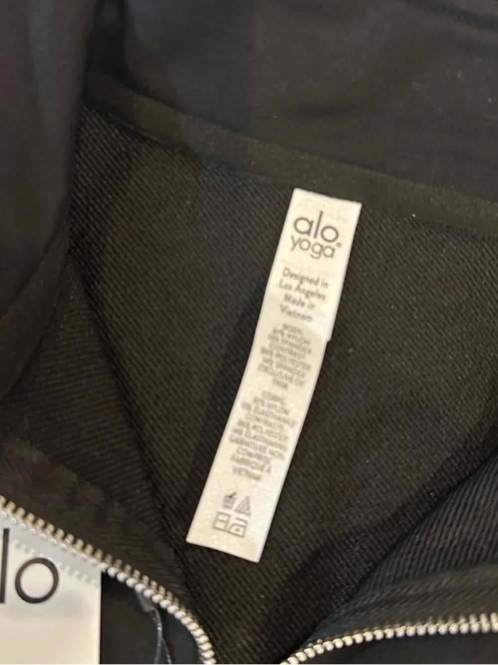 ALO Yoga Men’s Black Half-Zip up set - Picture 2 of 3